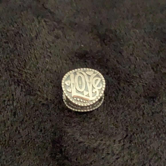 Chamilia charm - Picture 2 of 4